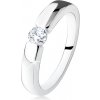 Šperky eshop - Strieborný zásnubný prsteň 925, hladké a lesklé ramená, okrúhly zirkón SP15.03 - Veľkosť: 49 mm