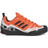 ADIDAS-Terrex Swift Solo Approach impact orange/core black/white Oranžová 42