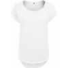 Build Your Brand Dámske tričko s predĺženým zadným dielom - Biela | XL