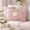 Eurofirany ová obliečka na vankúš FLORES 3, 3D kvet pudrový bežová Zamat 30x50 cm - možnosť úpravy rozmeru