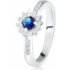 Šperky eshop - Prsteň zo striebra 925, okrúhly tmavomodrý kamienok a číre zirkóny T23.1 - Veľkosť: 60 mm