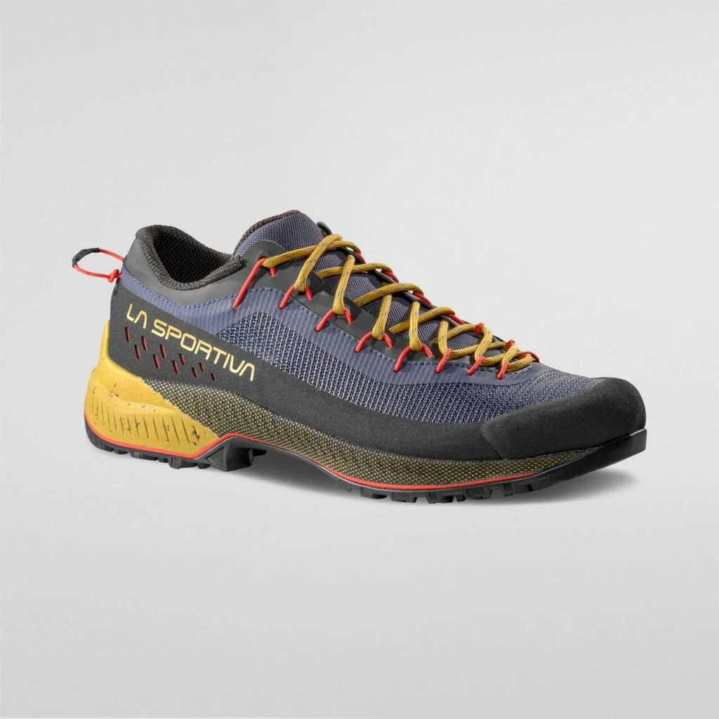 Robustné La Sportiva TX4 Evo St trekingové topánky – ideálne pre náročné túry a lezenie.