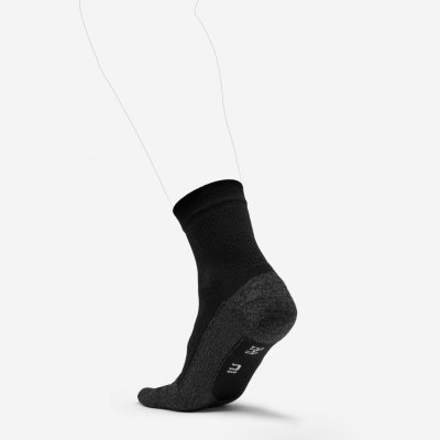 Kiprun Bežecké ponožky Run900 5-prstové čierno-červené