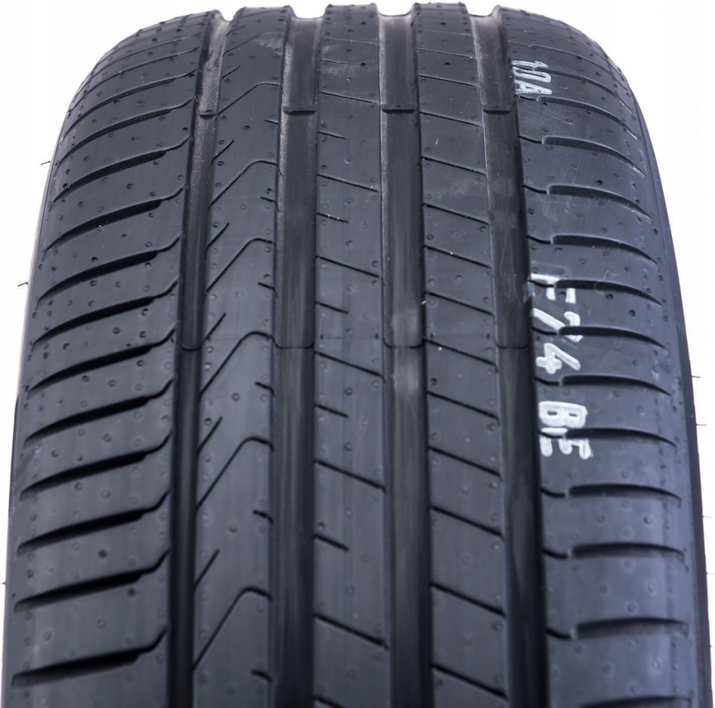 Pirelli SCORPION 235/55 R19 105W