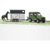Bruder LAND ROVER s prepravníkem na koňe - poškodený obal