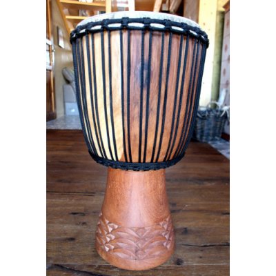 Petrovic Drums Djembe Mali Lenké XL tvrdé drevo 60 64cm priemer 31 35cm