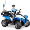 Štvorkolka policajná so figúrkou policajta Bruder 63010