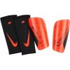 Futbalové chrániče Nike Mercurial Lite DN3611-635 Veľkosť: L (170-180cm)
