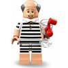 LEGO 71020 minifigúrka Alfred na dovolenke