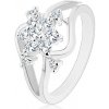 Šperky eshop - Ligotavý prsteň striebornej farby, rozdelené zvlnené ramená, číry kvet R29.22 - Veľkosť: 59 mm