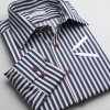 SmartMen pánska košeľa modrý prúžok - NAVY BLUE s červenými gombíkmi Slim fit, Veľkosť S