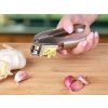 GOURMET Masívny nerezový lis na cesnak 17 cm CESNAKÁTOR Výklopná lisovacia komora