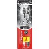 Colgate Max White Charcoal zubná kefka mäkká 2ks