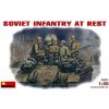 Soviet Tank Crew at Rest 1:35