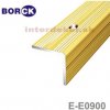 lišta E0900 30mm (Schodová lišta)