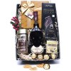 Darčekový kôš Stradivari (Tento štýlový dar obsahuje prémiové víno a starostlivo vybrané sladké aj slané delikatesy, ktoré zaručene potešia aj najnáročnejších gurmánov. )