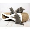 Zuzalo Škrabadlo pre mačky Cat Racer so šírkou 26 cm Farba: Biela