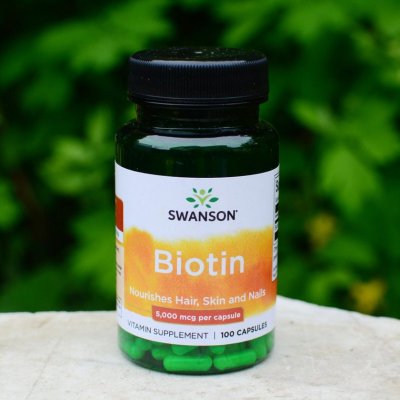 Swanson Biotin vitamin B7 5000 μg x 100 kapsúl