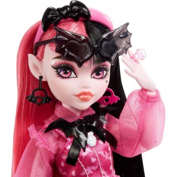 Mattel Monster High Draculaura Doll With Pink And Black Hair And Pet Bat od  30,74 € - Heureka.sk