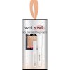 Wet n Wild Holiday Essentials Blush Brush štetec na lícenku 1 ks + Blossom Glow perleťový rozjasňovač 5,4 g + Mega Clear transparentná riasenka 9 ml