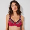 Podprsenka „Caminata“ zn. Confidence Lingerie® s výšivkou, s kosticami čerešňová 100 Blancheporte