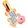 Šperky eshop - Zlatý prívesok 585 - číry zirkónový macko s ružovým glazúrovaným kvietkom S2GG167.11
