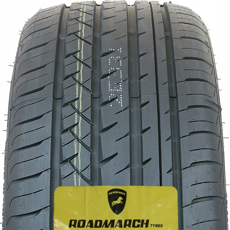 Roadmarch Prime UHP 08 255/35 R19 96W