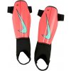 Detské futbalové chrániče Nike CHARGE lososová,čierna,tyrkysová