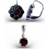 A-B Set of silver jewelry with garnets in the shape of flower 20000028