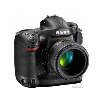 Nikon D4