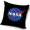 Čierna dekoračný obliečka na vankúš s nápisom NASA