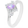 Šperky eshop - Ligotavý prsteň v striebornej farbe, brúsený svetlofialový ovál, číre zirkóny G08.12 - Veľkosť: 50 mm