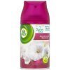 Air Wick FreshMatic Max Jemný Satén a Mesačnej Ľalie náhradná náplň 250 ml (AirWick satin moon lilly 250ml náplň)