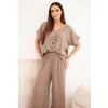 Fashionweek Dámsky béžový komplet blúzka + nohavice s náhrdelníkom – elegantný set K6433 Farba: FANGO, Veľkosť: Universal