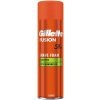 Gillette Fusion Sensitive Almond oil pena na holenie 250ml