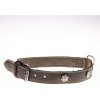 COBBYS PET Obojok z originálnej kože podšitý, zdobený kryštálmi v tvare kvetov 25mm/65cm
