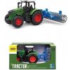 Traktor s poľnohospodárskym strojom