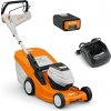 STIHL RMA 443.2 PV – AKU kosačka s pojazdom 1,05 kW, záber 41 cm, kôš 55 l + akumulátor AP 300 S + nabíjačka AL 101