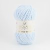 Wolans Bunny Baby 11 bledomodrá, 100g, 120m, 100% polyester – mäkká plyšová priadza vhodná na háčkovanie a pletenie detských projektov a hračiek.