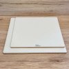 Hrubý 8 mm podnos štvorec s gravírom - Biely - Rozmer 22x22 cm (Podnos pod tortu)