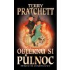 Úžasná Zeměplocha 38: Obléknu si půlnoc [Pratchett Terry]