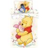 Jerry Fabrics Disney Medvedík Pú detská posteľná bielizeň detská posteľná bielizeň, prikrývka 100 x 135 cm + vankúš 40 x 60 cm 100% bavlna