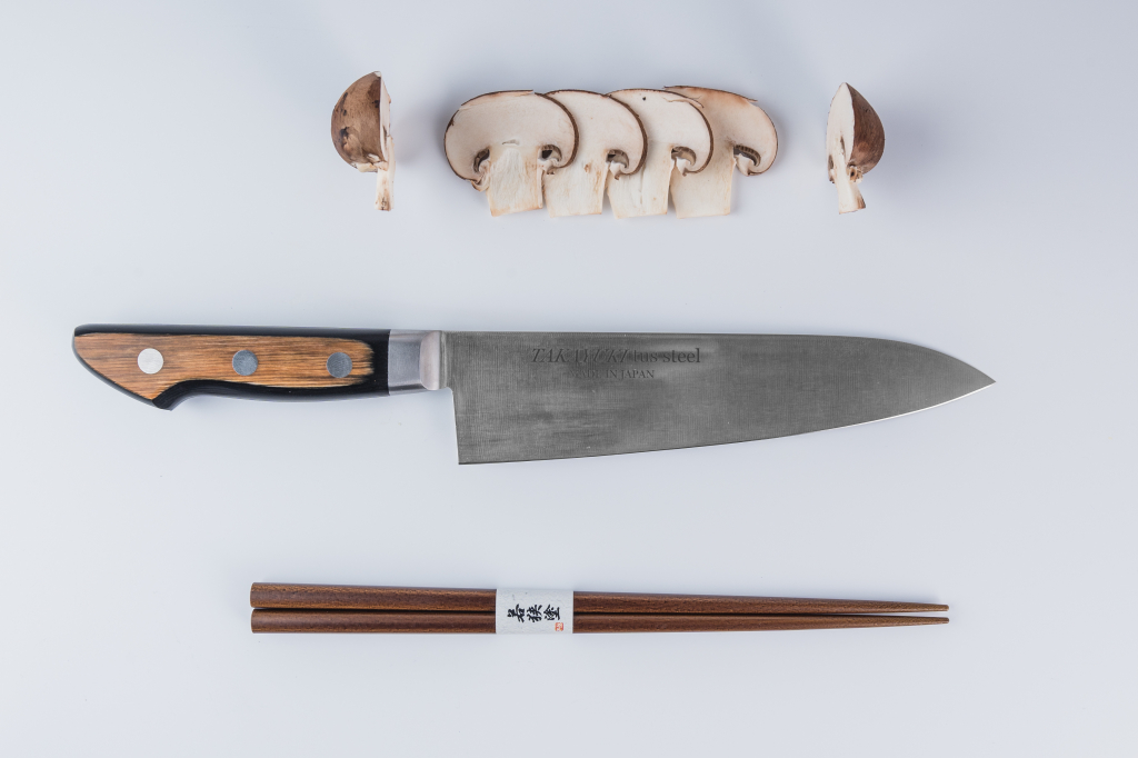 TAKAYUKI Japonský nôž TUS Chef 180mm