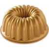 Nordic Ware Forma na bábovku Elegant zlatá 2,3 l