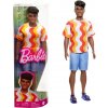 Mattel Barbie model Ken 220 v letním outfitu v sandálech HRH23