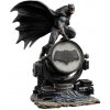 Zack Snyders Justice League - Batman on Batsignal Deluxe 28cm