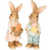 Veľkonočné figúrky zajačikov s mrkvou a vajíčkami – dekorácia z polyresinu, sada 2 ks, 21–22 cm ako elegantná veľkonočná dekorácia
