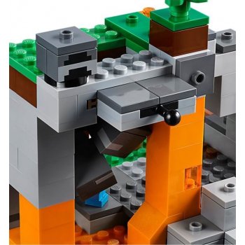 LEGO® Minecraft® 21141 Jaskyňa so zombie