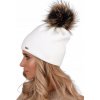 Alega Dámska zimná čiapka s brmbolcom – rôzne farby Farba: Biela, Veľkosť: UNI