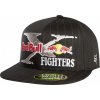 Šiltovka FOX Red Bull X-Fighters Core (black - pinstripe) S / M (Dostupnosť do vypredania zásob)
